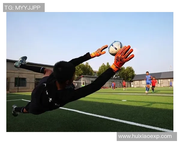 在绿茵场上尽情挥洒汗水与激情我与足球的故事与梦想